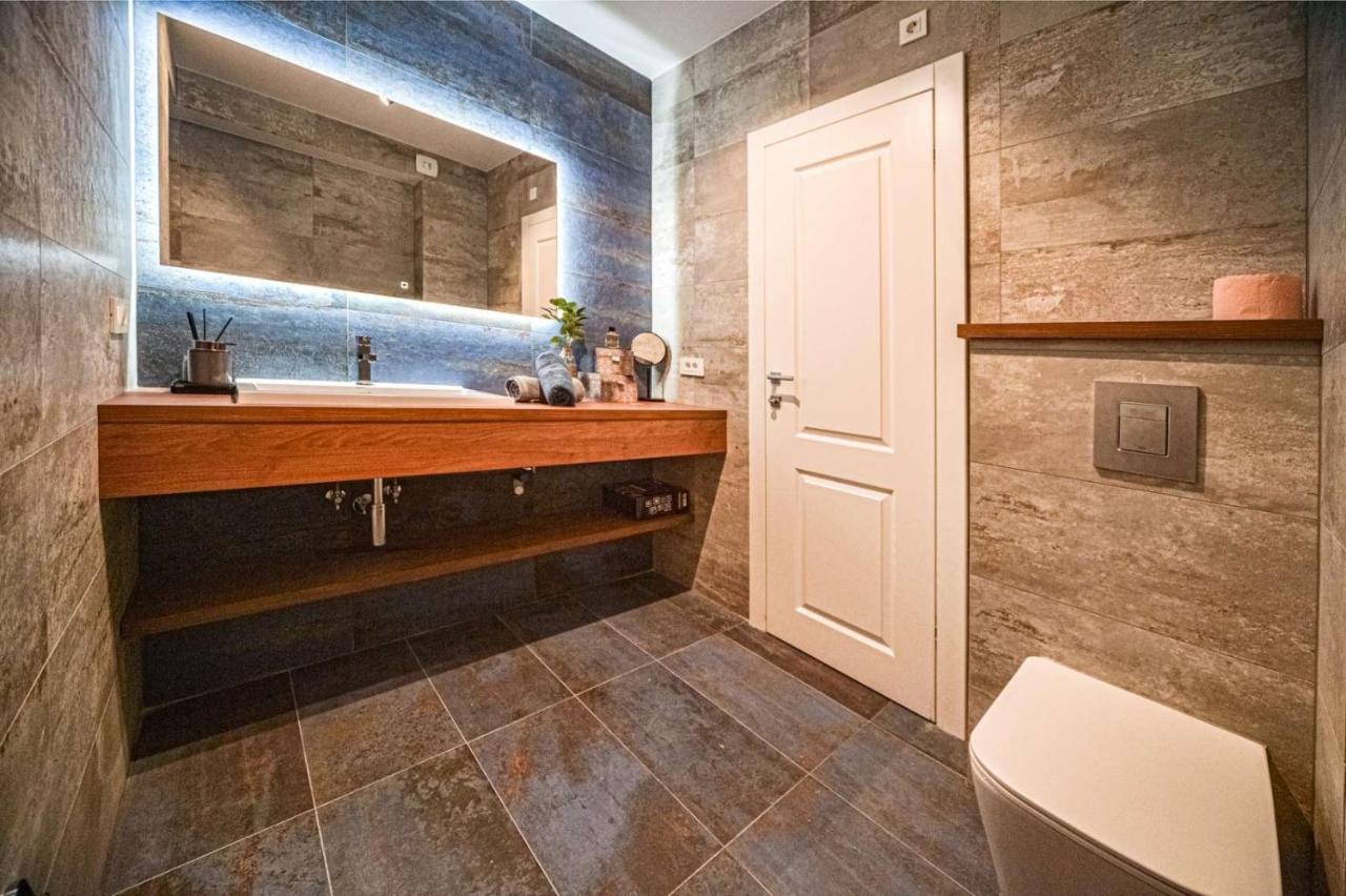 Cube Residence Kastela Ngoại thất bức ảnh