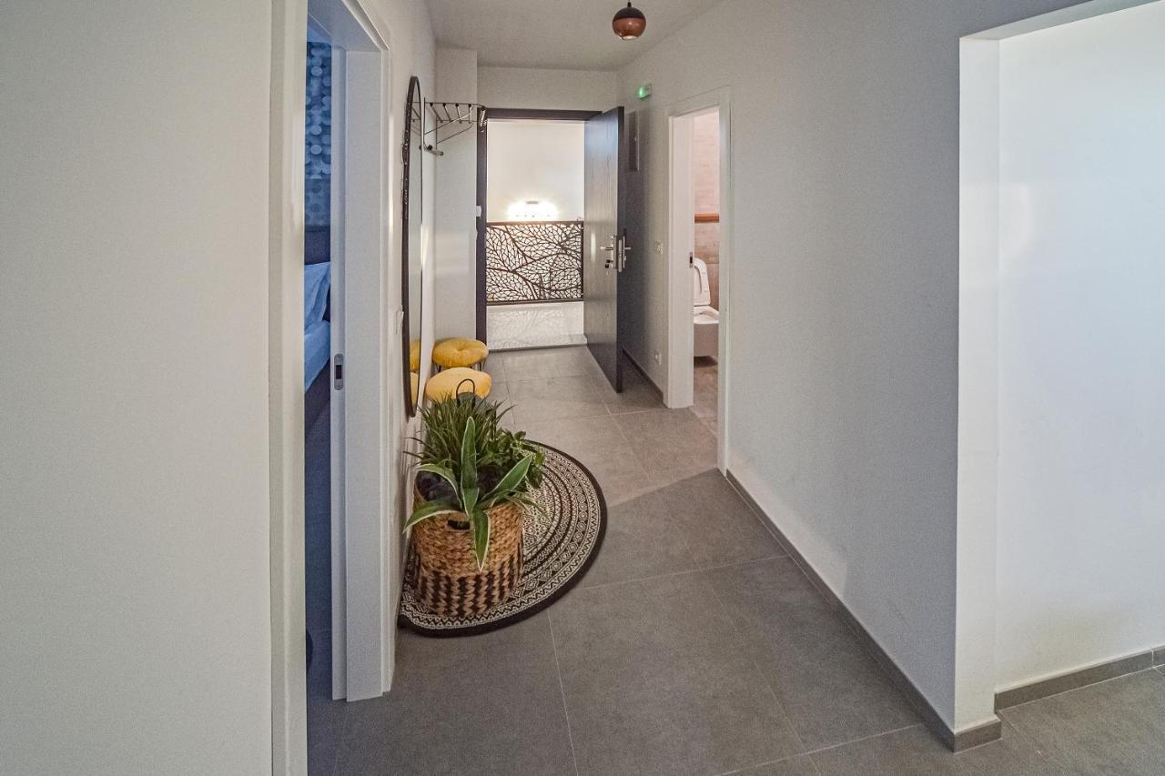 Cube Residence Kastela Ngoại thất bức ảnh