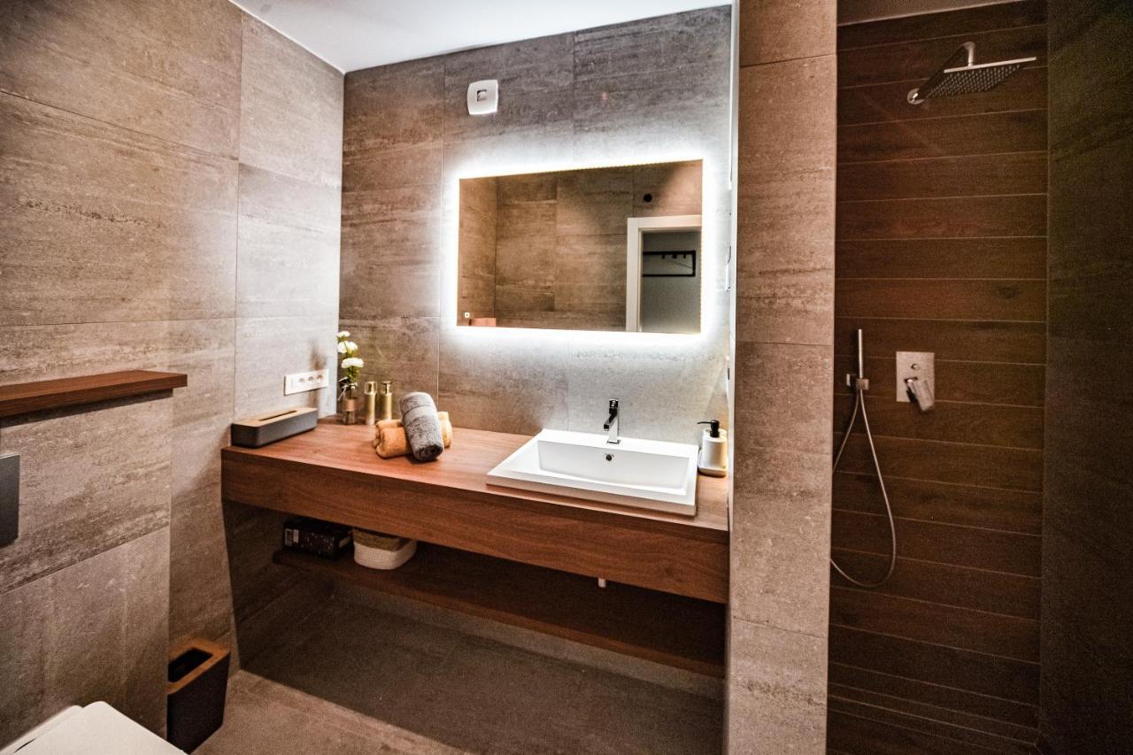 Cube Residence Kastela Ngoại thất bức ảnh