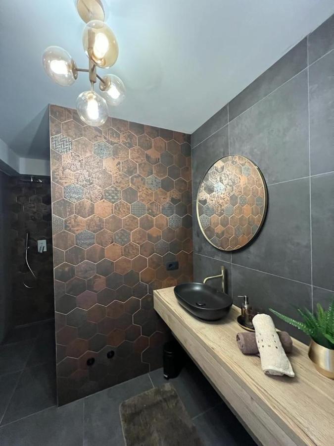 Cube Residence Kastela Ngoại thất bức ảnh